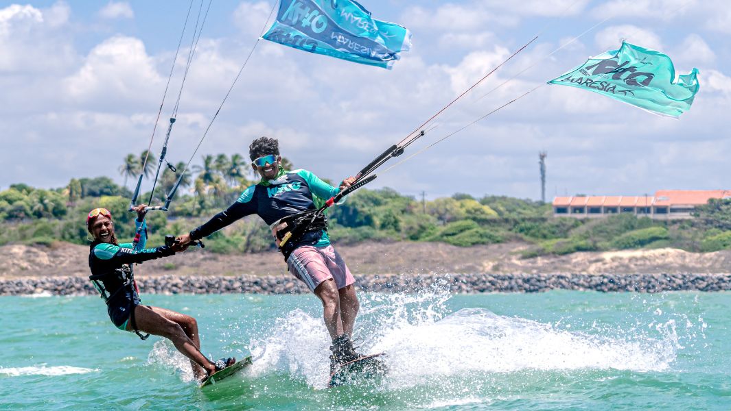Winds For Future põe 711 kitesurfistas no céu de diferentes países em ação pelo oceano 