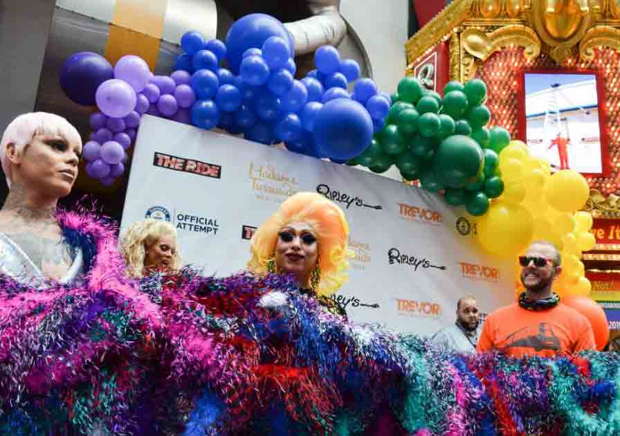 mile-long feather boa record being set