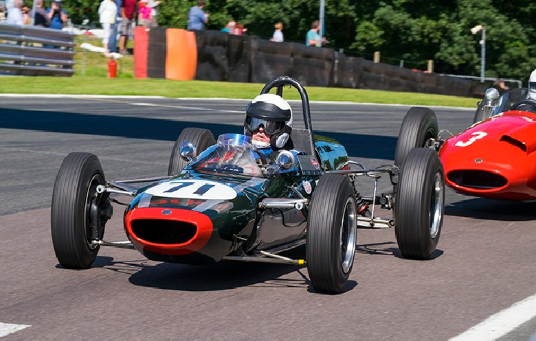 Longest career as a motor racing driver | Guinness World Records