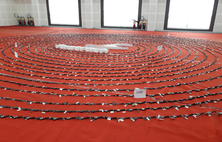 Longest chain of watches | Guinness World Records